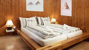 2 Schlafzimmer, Bügeleisen/Bügelbrett, Babybetten, WLAN