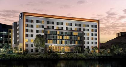 AC Hotel by Marriott San Francisco Airport Oyster Point/Waterfront