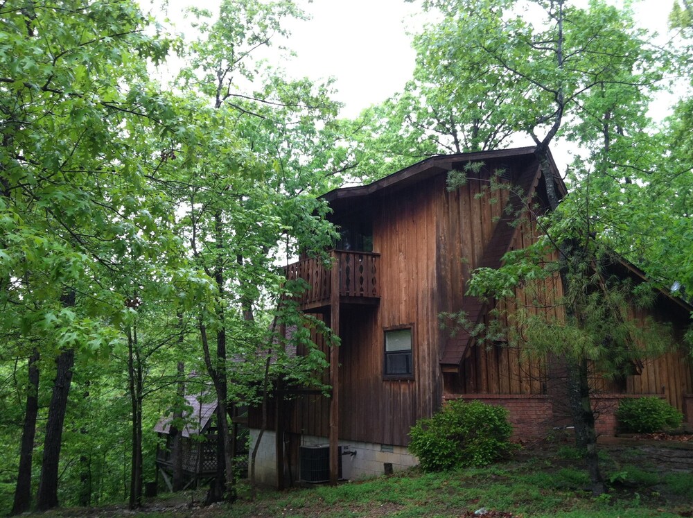 Chalet 3 - Fisherman's Landing - Chalet in Norfork Lake Ozark Mountain Lodge in Mountain Home, United States