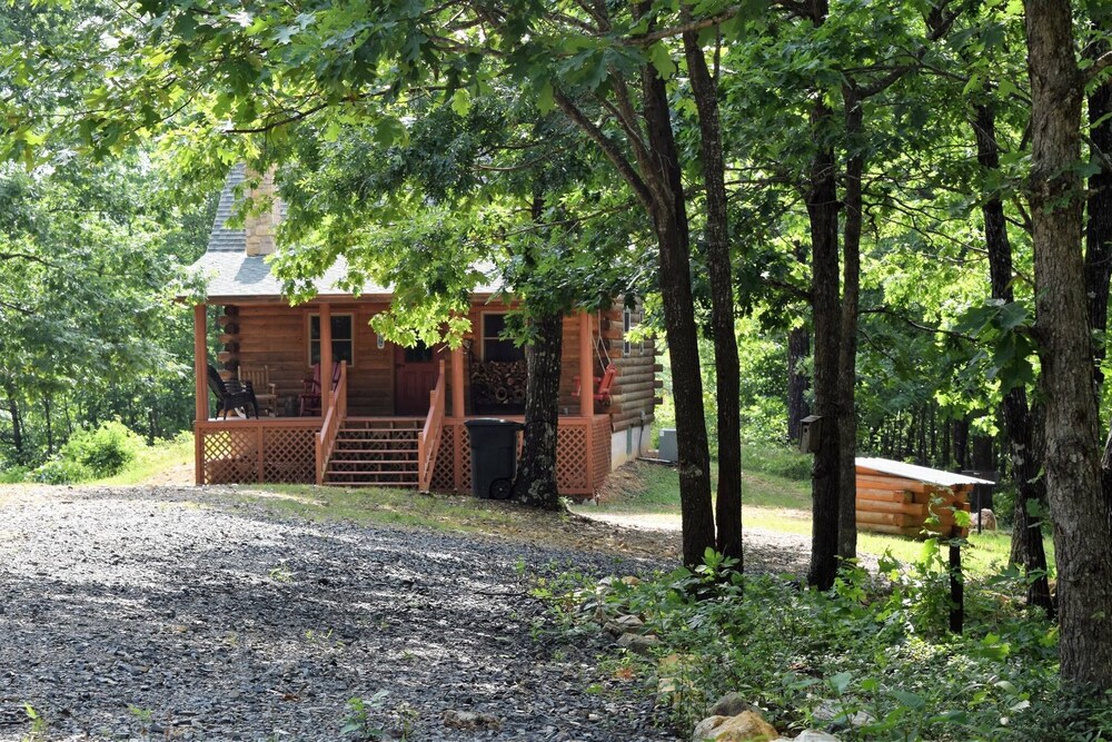Beautiful Cabin In The Middle Of The Ouachita Mountains Close To ATV