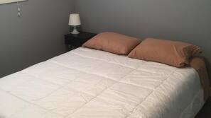 3 bedrooms, iron/ironing board