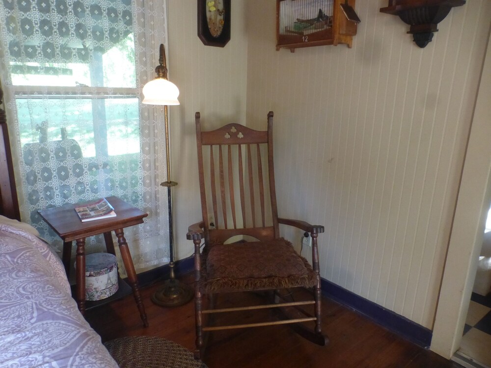 Cozy Cottage at Lavender Farm near Jack Daniel's Distillery, with