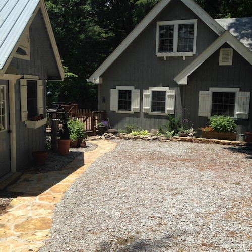 Satula Mountain Hideaway With Charming Chalet and Great Mountain Views in Highlands, United States