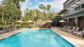 Seasonal outdoor pool