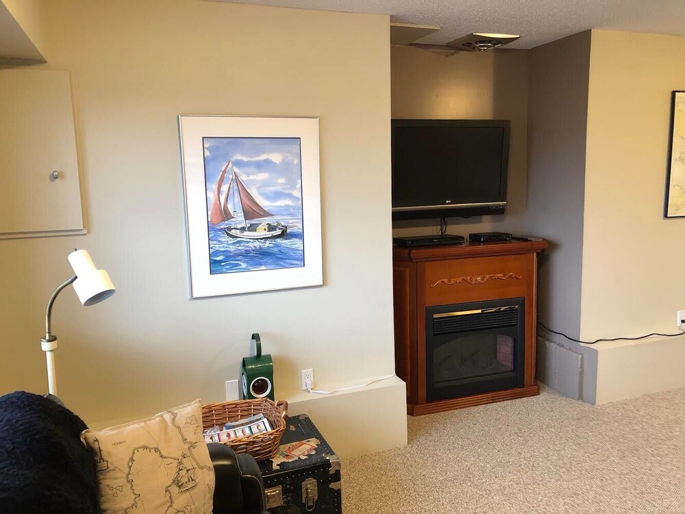 Sunshine Coast Suites Enjoy the wonders of the Sunshine Coast in