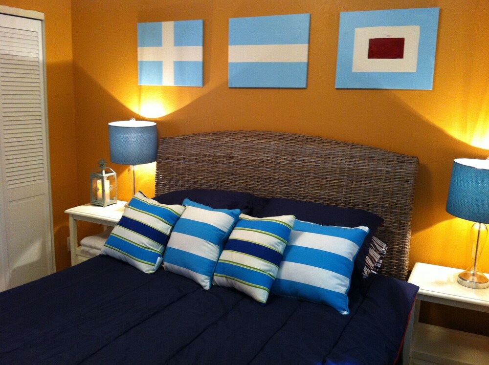 Marine Cargo at Ret Crown St Croix Unit 5 Marine on St. Croix Vrbo