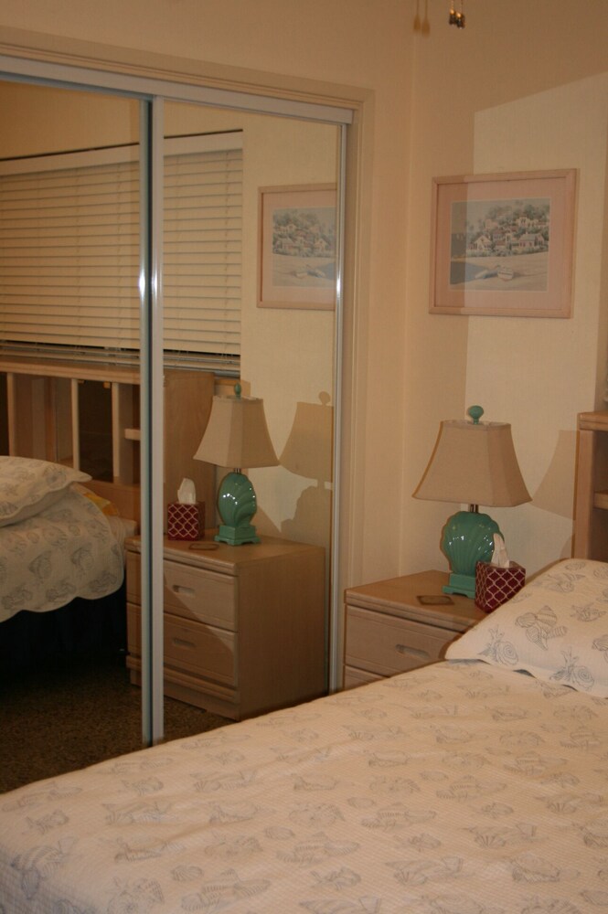 Family, Pet & Boater Friendly !!!!