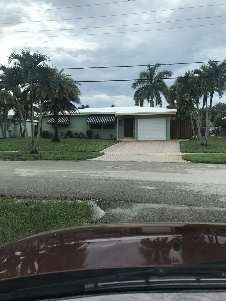 Family, Pet & Boater Friendly !!!!