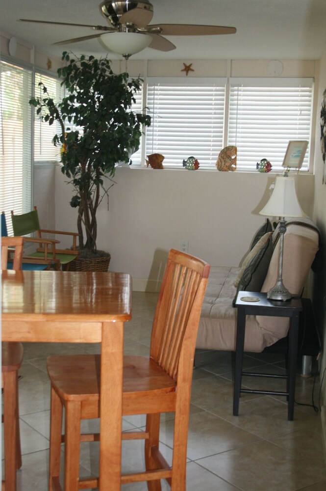 Family, Pet & Boater Friendly !!!!