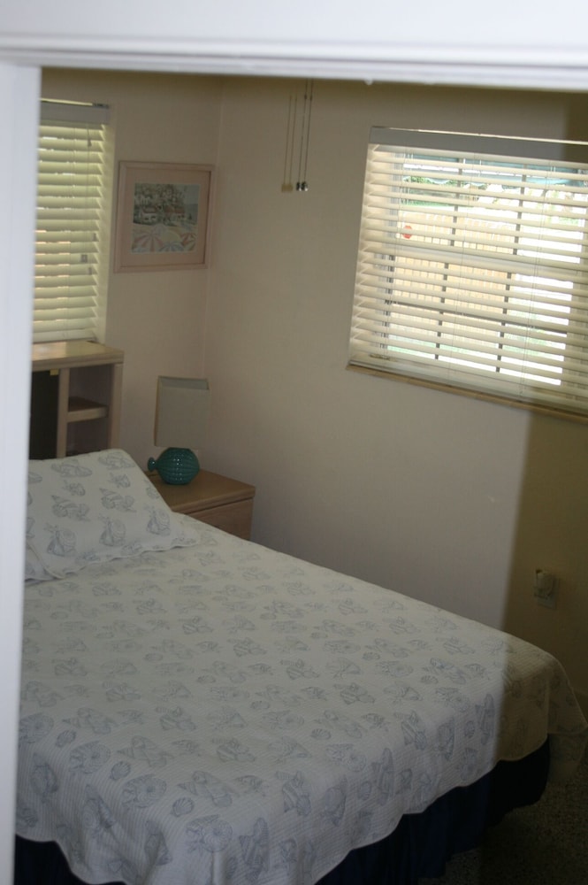 Family, Pet & Boater Friendly !!!!