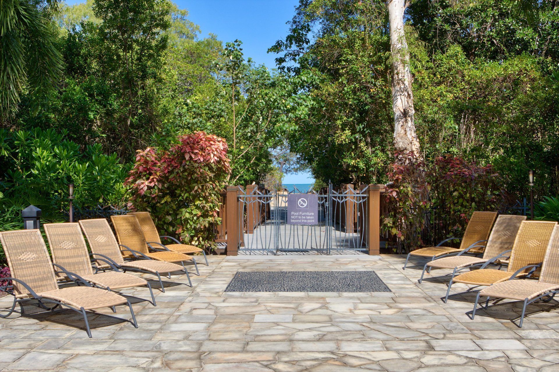 Private Sea Temple King Studio 423