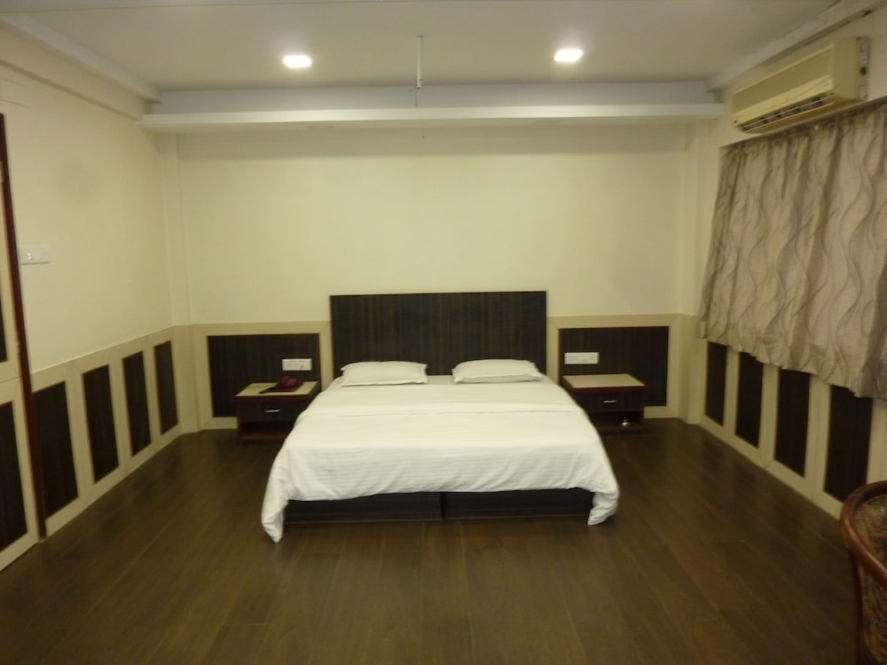 Hotel City Point