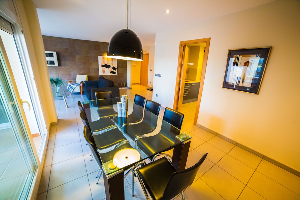 Photo - Agi Drugstore Apartments