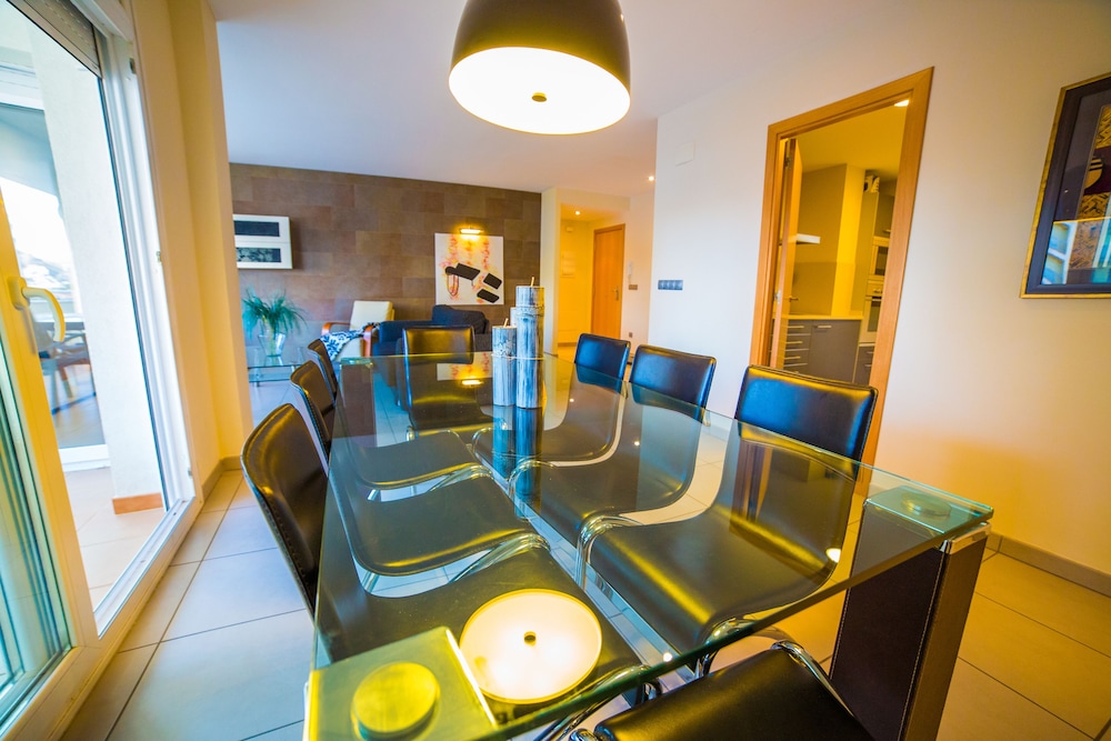 Photo - Agi Drugstore Apartments