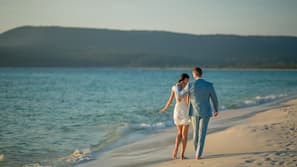 Privatstrand, weißer Sandstrand, kostenloser Shuttle zum Strand