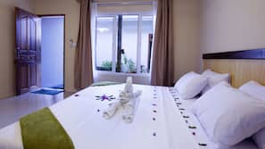 Minibar, una cassaforte in camera, ferro/asse da stiro, Wi-Fi gratuito