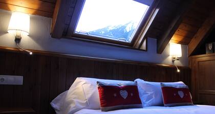 Hotel AA Beret by Silken