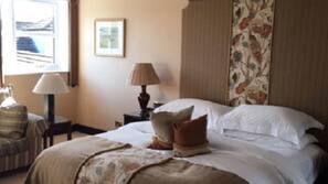 Minibar, in-room safe, individually decorated, individually furnished