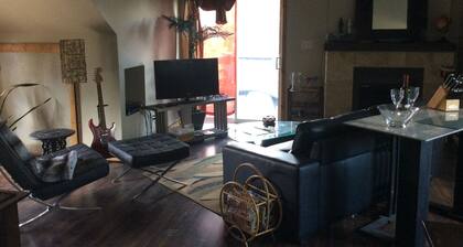 Coyote River Rustic Retreat
