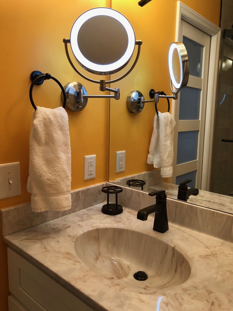 2 BR Condo On the Beach (any closer and you'd need a tent on the sand).