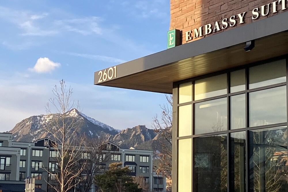 Room Deals for Embassy Suites by Hilton Boulder, Boulder starting at