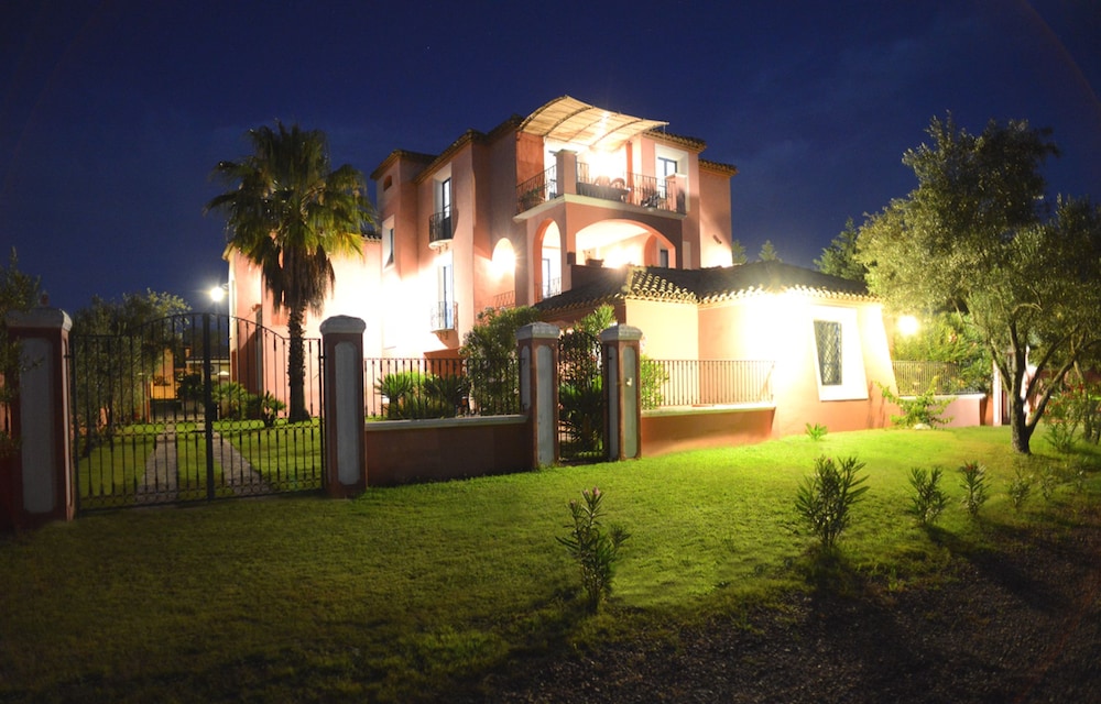 Villa Peonia in Tortolì, Italy