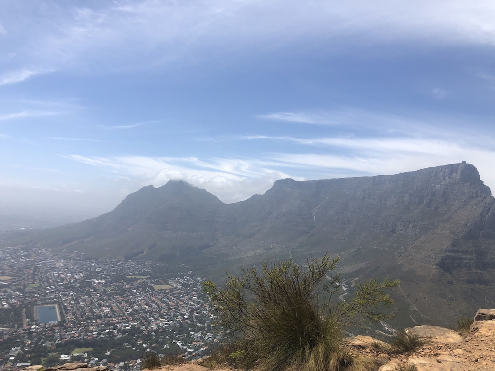 Foto - Foools Inn - Trendy Rooms available in the Heart of Sea Point!