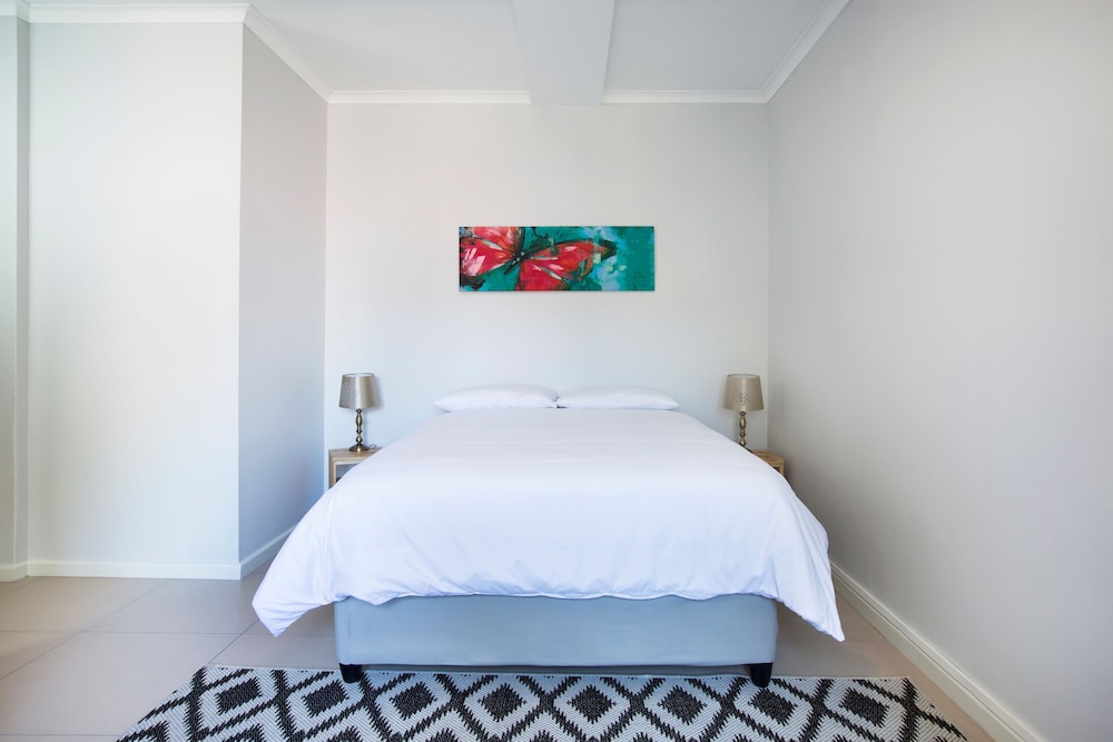 Foto - Foools Inn - Trendy Rooms available in the Heart of Sea Point!