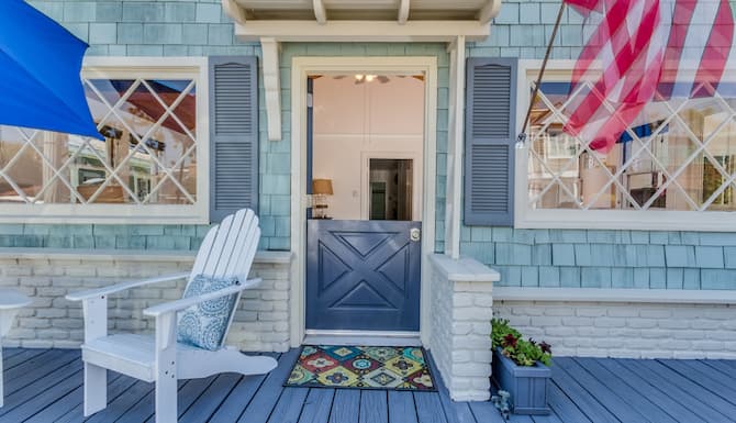 Half A Block To Everything 3 Bedroom Beach Cottage On Balboa Bedroom Beach Cottage On Balboa