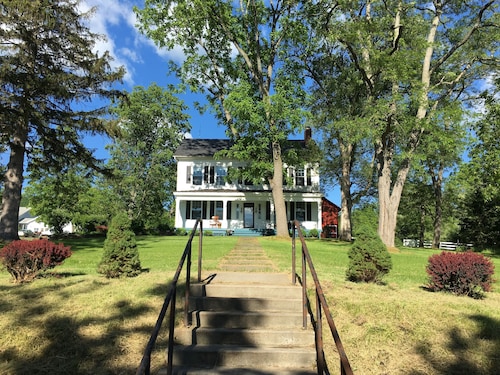Seneca Lake Getaways Hotels From Gracious Farmhouse On The Seneca Lake Wine Trail