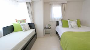 Desk, laptop workspace, free WiFi, linens