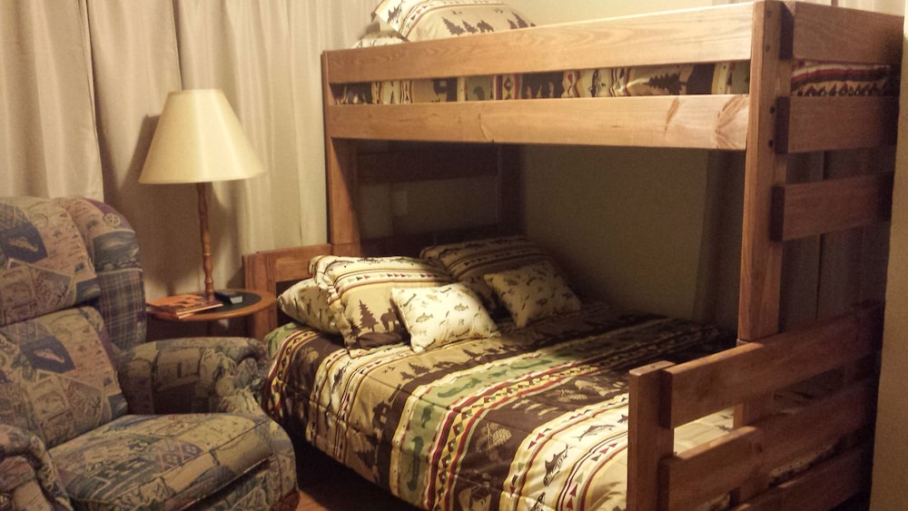 Cotter Rock Cottage, Historic Cotter AR. Near River "Trout Capital USA