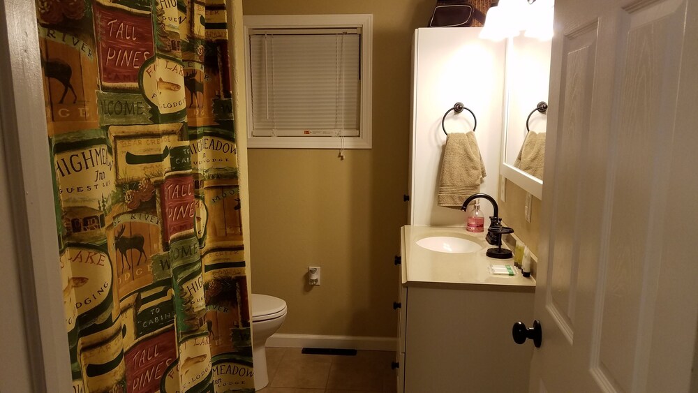 Cotter Rock Cottage, Historic Cotter AR. Near River "Trout Capital USA