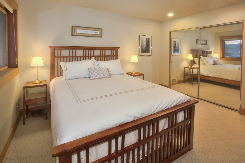 Laidback Luxury on Bainbridge Island air conditioned! Bainbridge Island Vrbo