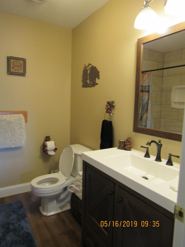 Riverfront home on South Holston River Perfect for Fishing, Hiking, Relaxing