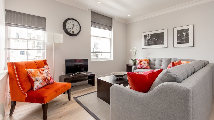 Destiny Scotland Chisholm Hunter Suites