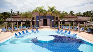 Piscina all'aperto