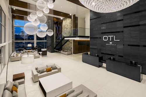 Check Expedia for Availability of OTL Gouverneur Sherbrooke