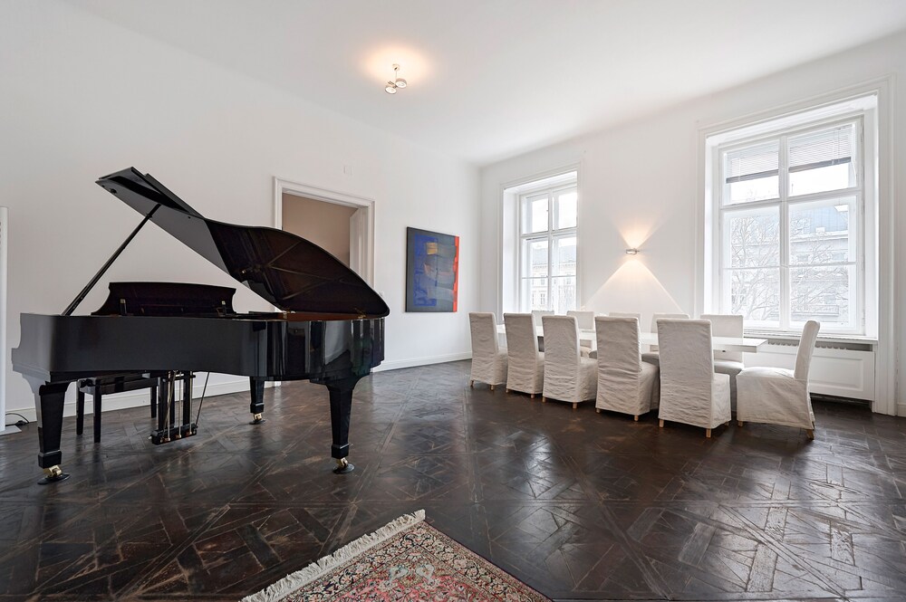 3000 Sqft Luxury Apartment In The Heart Of Vienna Hotel 3000 Sqft Luxury Apartment In The Heart Of Vienna