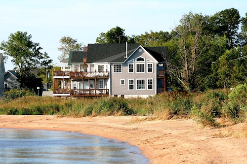 Hotels Near Breezy Point Beach Chesapeake Top 10 By Chesapeake Haven Luxury Bay Home With Amazing Water Views All Around