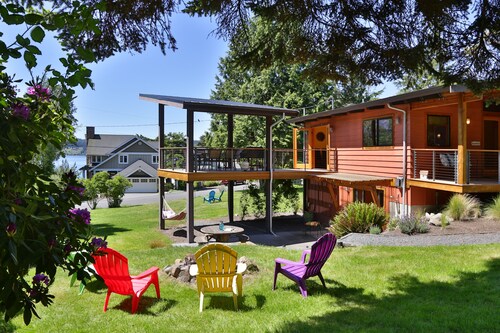 Hotels In Whidbey Island Getaways From 325 Sun Filled Architect Designed Home With Stunning Deck And Cozy Fireplace