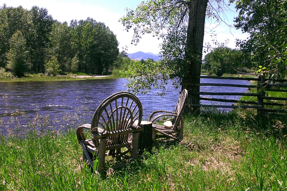 BIG HOLE RIVER RETREAT NovemberApril SPECIAL! Glen Vrbo