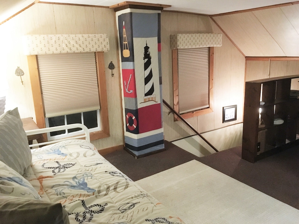 Anchors Aweigh Pet Friendly Cottage In Historic Seaside Beaufort, NC