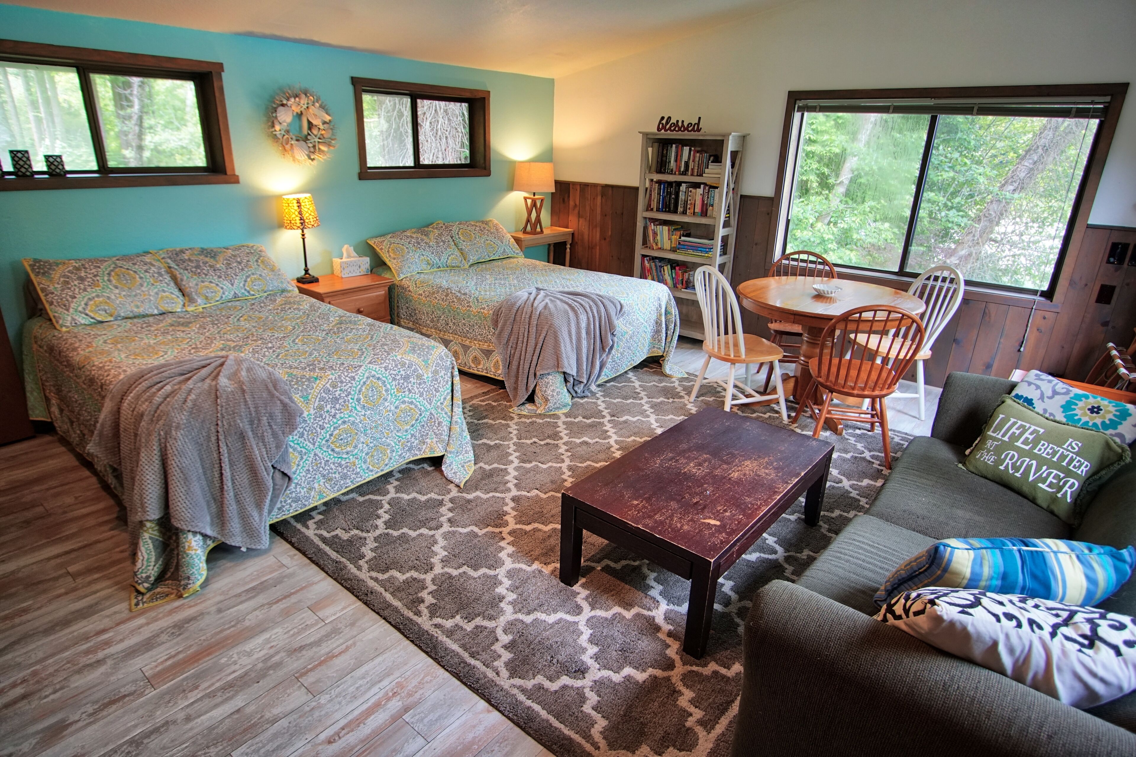 River's Bend - Your Ultimate River Destination in Eureka, United States