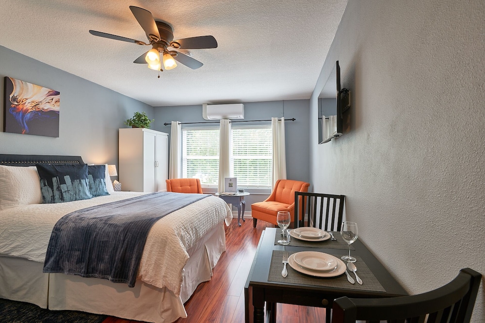 Experience historic Newberg at Yamhill Flats Suite 2 Newberg Vrbo