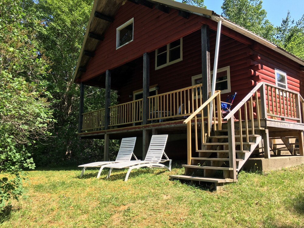 Year Round Lake Front Log Cabin Pet Friendly Canoe Kayak