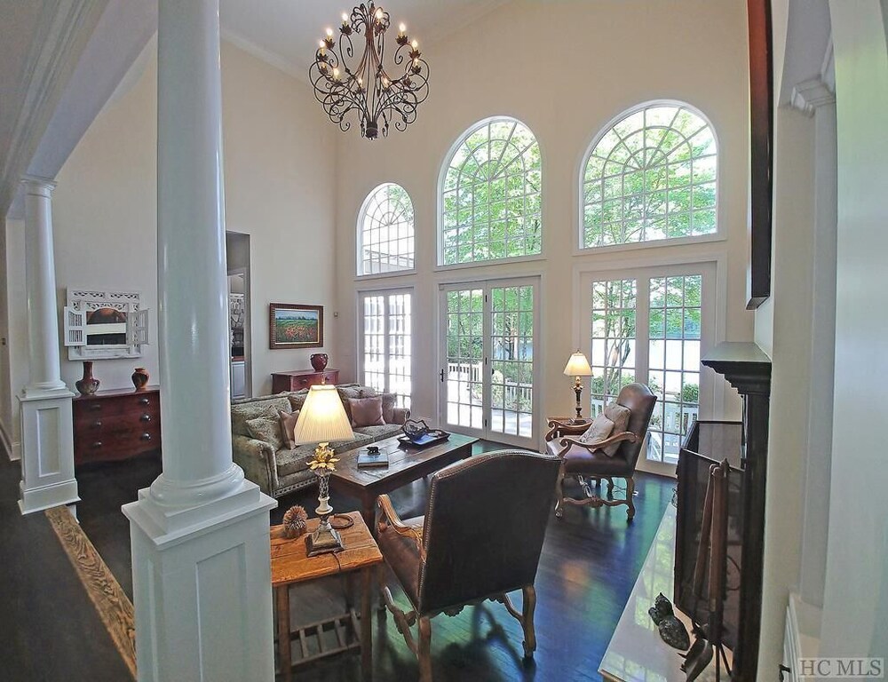 Living room, Luxurious Toxaway Lakefront! Private Golf Club/Hot Tub/Tennis/Boating/Hiking