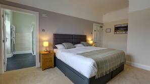 Iron/ironing board, free WiFi, linens