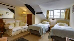 Iron/ironing board, free WiFi, linens