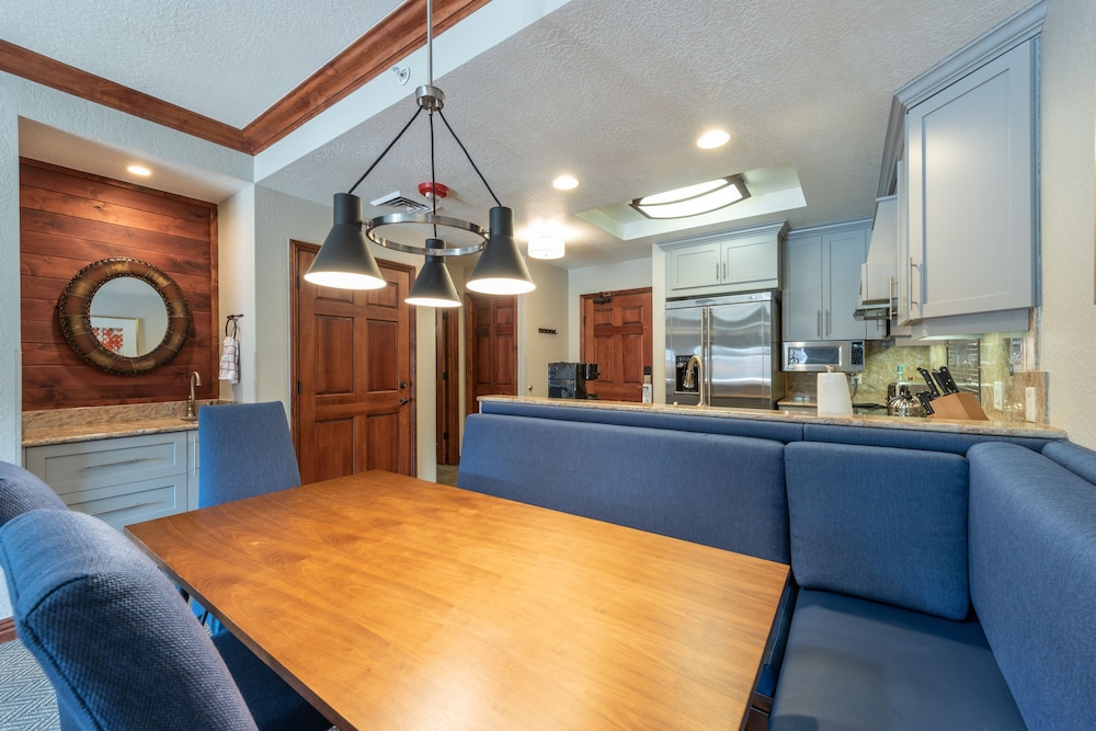 Newly renovated 775sqf 1 BDR  (adjacent to a studio 360sqf can be sold as 2 BDR)